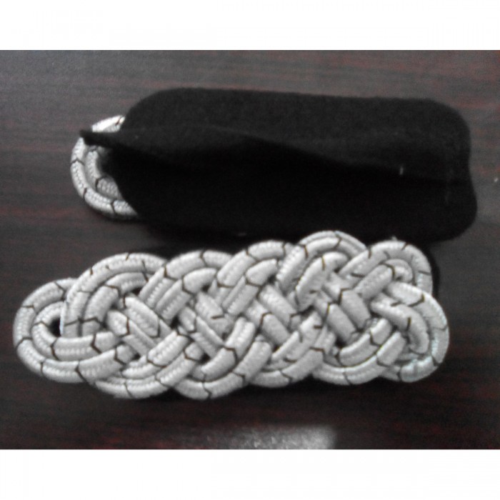 shoulder board